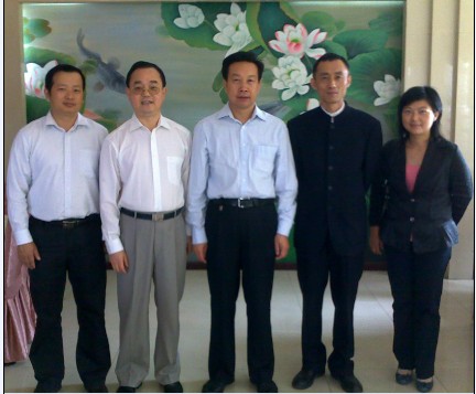 湖北省委统战部副巡视员刘爱党、湖北欧盟同学会秘书长燕元沂、武汉留学生创业园常务副主任袁煜农一行来我司考察