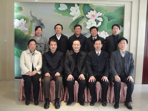 武汉市工商业联合会余元九主席、武汉市侨联秦锋主席等一行莅临我司考察