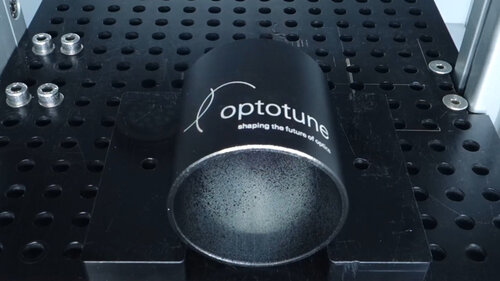 使用EL-10-42-OF和Scaps数字控制器进行快速3D激光加工